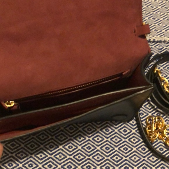 Limited edition shell 🐚 cross body clutch - Picture 4 of 4